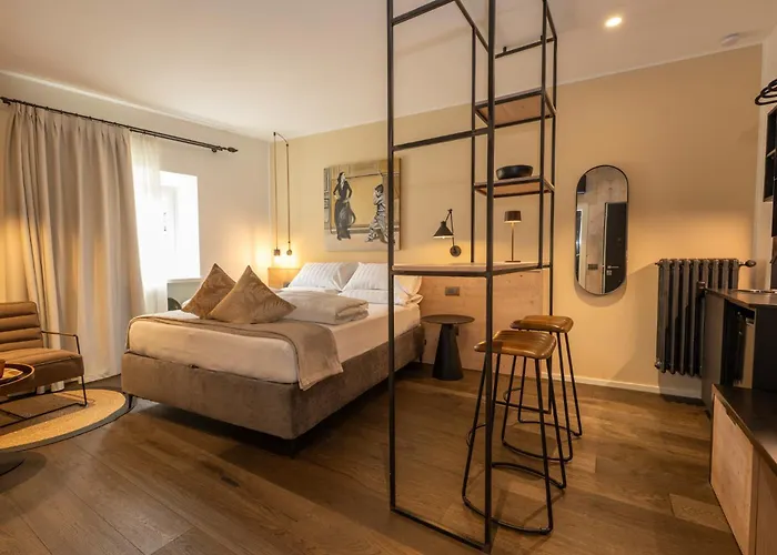 Séjour chez l'habitant Palazzo Orne - Esclusive *